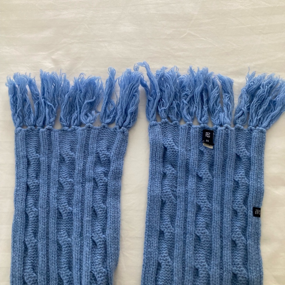 GAP SCARF - Picture 6 of 9